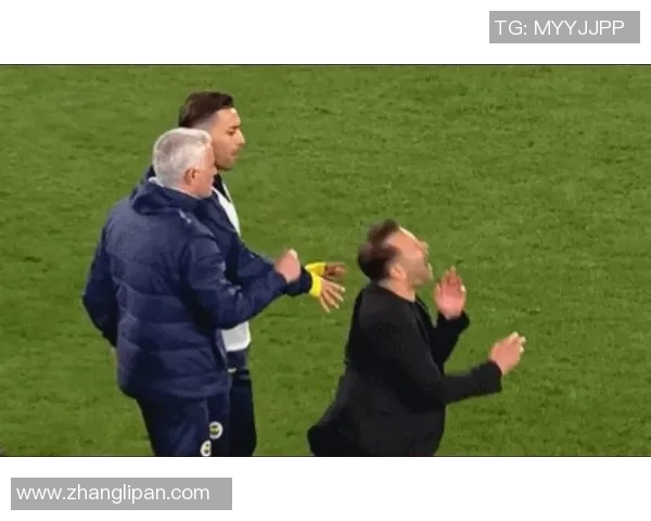 冲突升级！欧联与教练发生激烈争执