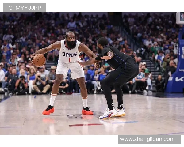 今日焦点战哈登与对手激情对决谁能主宰赛场成就胜利荣耀